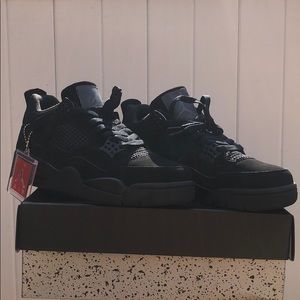 Air Jordan 4 “Black Cat”